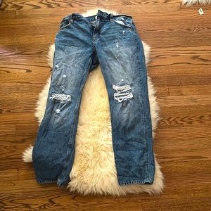 Ripped light wash straight jeans never worn